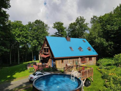 Potton Ski Chalet | Détente au coeur de la forêt
