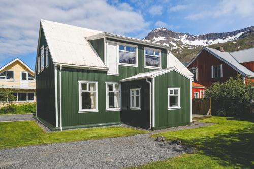 Seydisfjordur Apartment | Dúlluhús - Apartments by Aldan