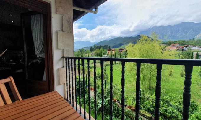 Turieno Apartment | Dúplex Mirador de Potes - 4 pax, con Wifi y Garaje