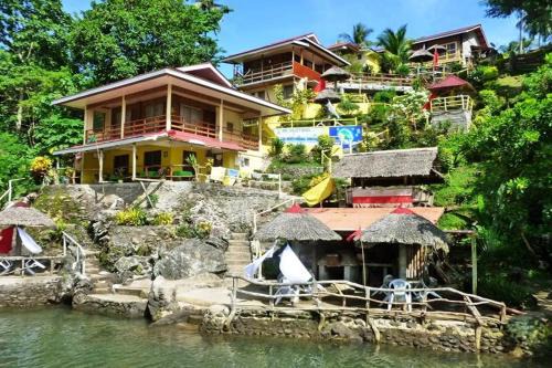 Catarman Hotel | D & A Seaside Cottages