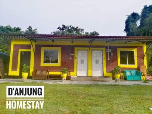Alor Gajah House | D Anjung Homestay Aisy