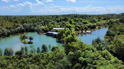 Bintan House | "D'BAMBOO KAMP" Desa Wisata Ekang