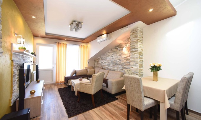 Tomicici Apartment | D&D Apartments Tivat - Apartment with 4 beds - No.12