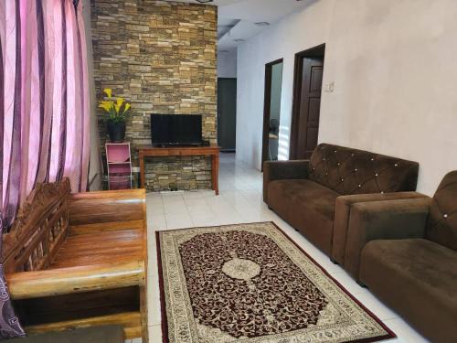 Banting House | D'Haja 56 KLIA SEPANG with 3 AIRCONDS & FREE Wi-Fi