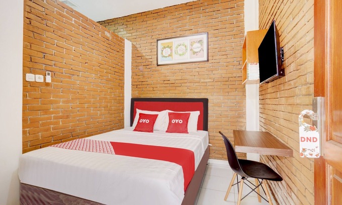 Semarang Hotel | D Kost In Kandri Semarang
