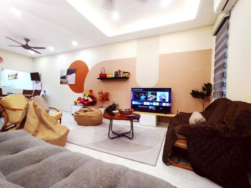 Kuantan House | D' Laman Retreat 18 pax Near TC