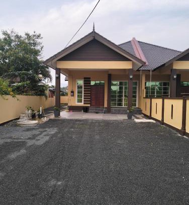 Dungun House | D'Raudhah Homestay