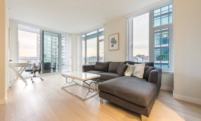 Southeast False Creek Condo | D5 - 2 bedroom in Olympic Village