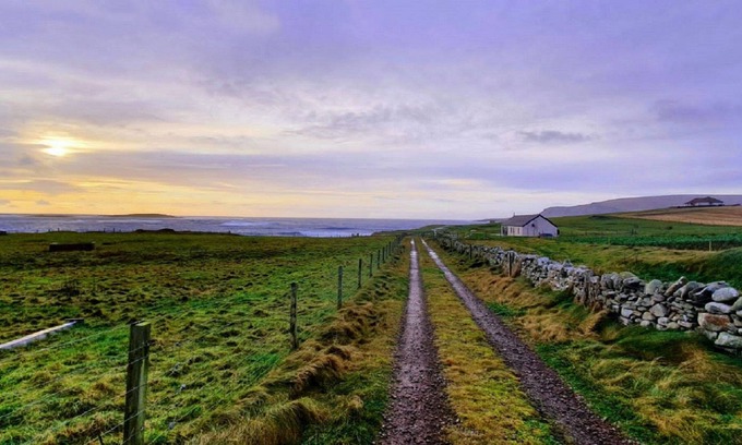 Sumburgh House | Da Roost - Family Luxury with Stunning Ocean Views