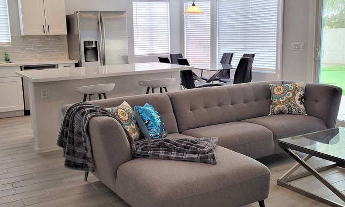 Maryvale House | Dad's Big House