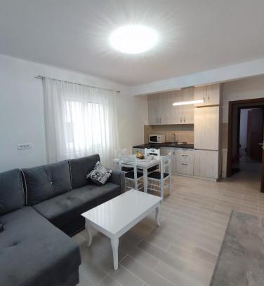 Igalo Apartment | Dado