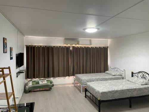 Ban Mai Apartment | Dailyroom C3 by Anna