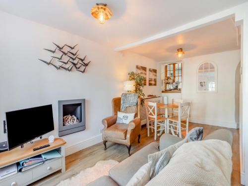 Shaldon House | Daisy Cottage