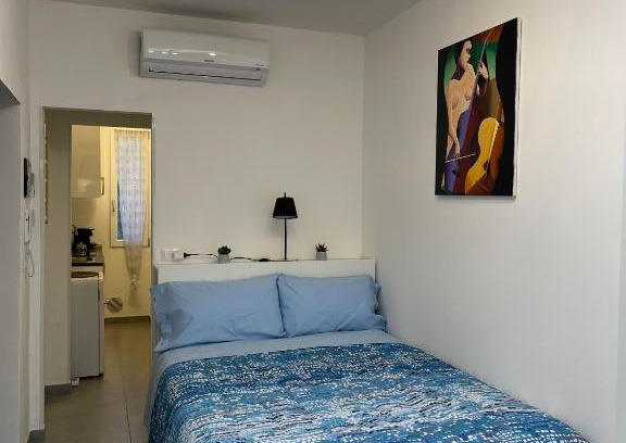 Ferrara Apartment | Daisy House