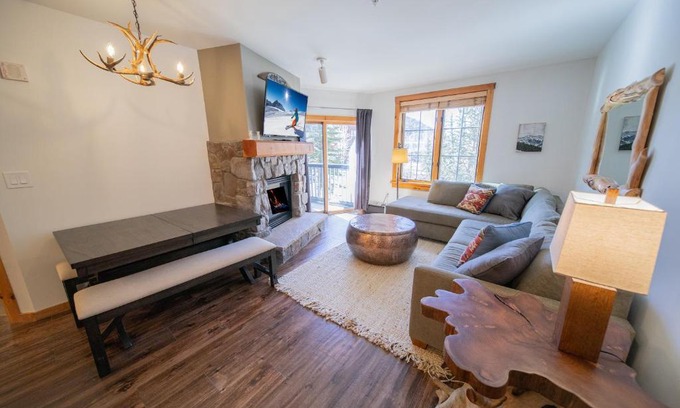 River Run House | Dakota Lodge 8455 by SummitCove Lodging