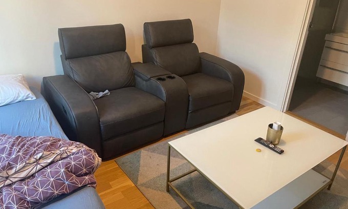 Oslo City Centre Apartment | Dali Oslo center apartment