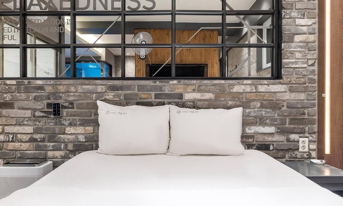 Okpo-myeon Hotel | Dalseong Hotel Leeum in Daegu