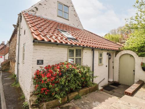 Whitby House | Damson Cottage