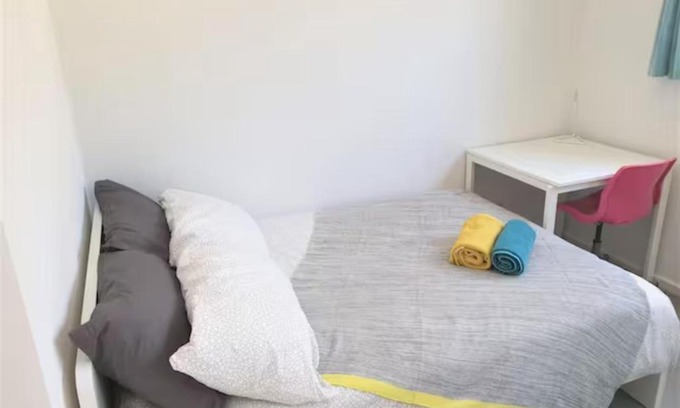 Dickson House | Dana-Private Room in a Shared House-Close to City & ANU-3