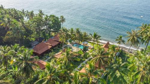 Penuktukan Hotel | Dani Beach Villa - Beachfront Villas in Tejakula