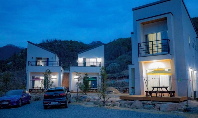Danyang House | Danyang Sobaeksanganeungil Pension