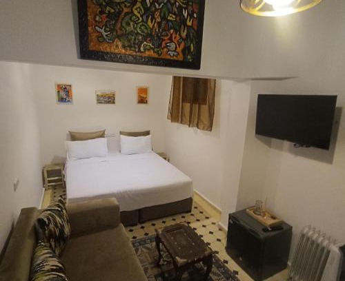 Oulad Khallouf House | Dar Bellaji l Bed & Breakfast in Medina l Rooftop Koutoubia