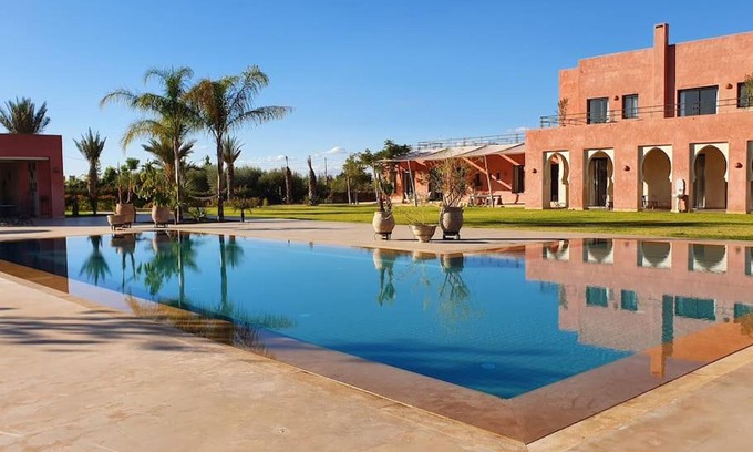 Oulad Hassoune Villa | Dar Lalla Mhalla Villa 975m2 5ch - Rt de Fes