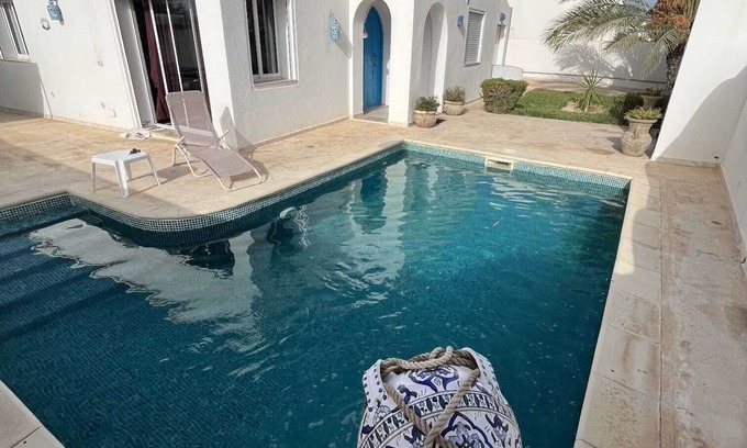 Houmt Souk Villa | DARE IMRANE