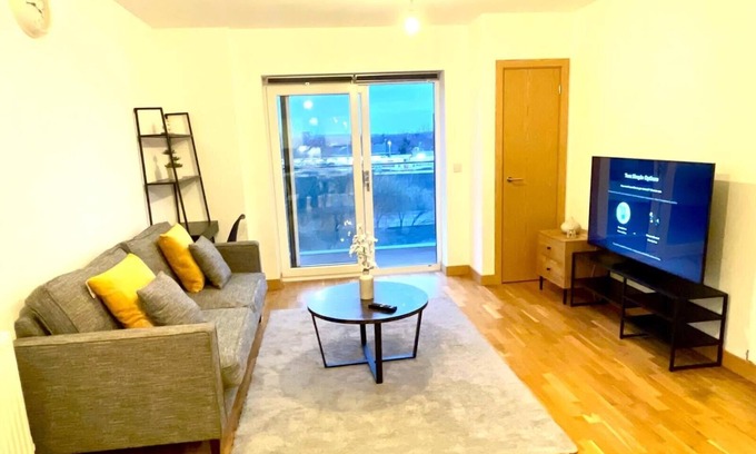Dartford Apartment | Dartford Apartment - Sleeps 3 - Central Stay