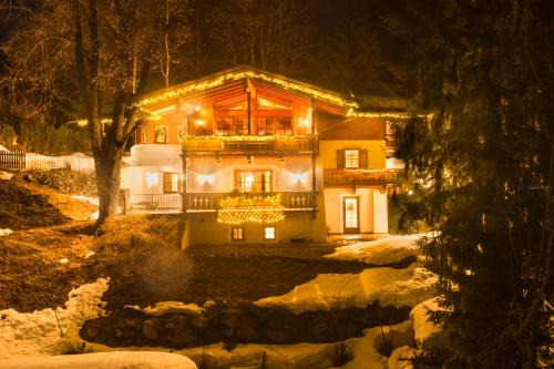 Kitzbuehel Ski Chalet | Das Kitz - deLuxe Chalet Valerie