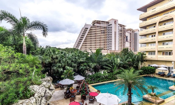 North Pattaya Apartment | Dasiri Beach Apartment Wongamat