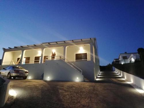Alte House | Dave Place - 3 Bedroom House