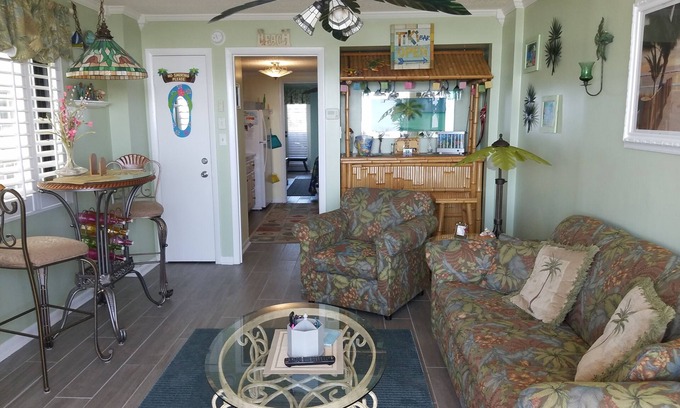 Myrtle Beach Condo | Dave's Vacation Rentals - Palms resort