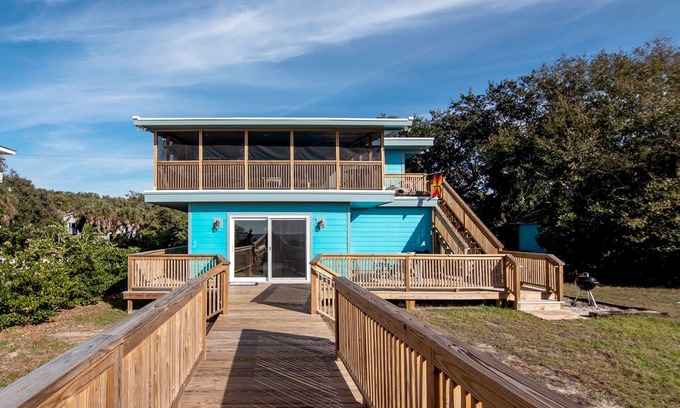 Edisto Island House | Davis - Small Beach Front Cottage With Screened Porch