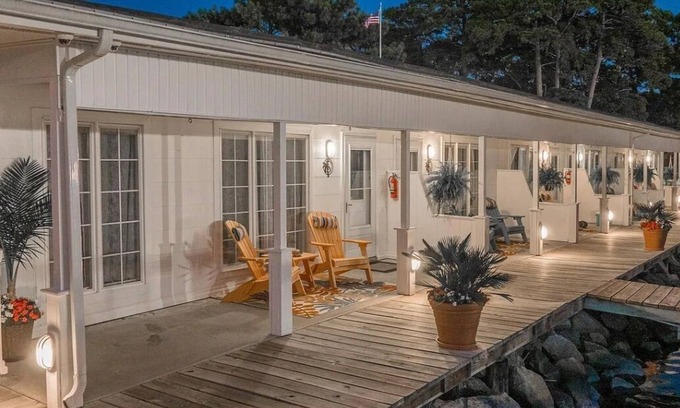 Ocean Pines House | Daybreak Cottage at the Inn on Turville Creek
