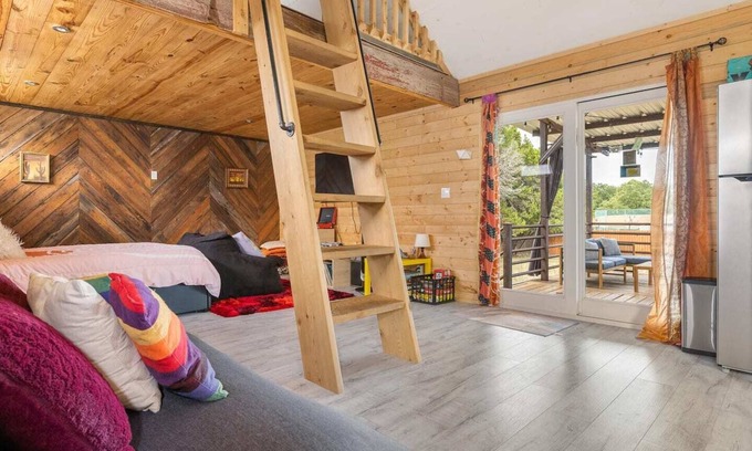 Wimberley Cottage | DayDreamer Cottage amidst the Blanco river with private Hot Tub