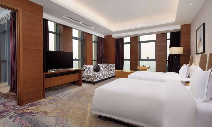 Changyi District Hotel | Days Hotel By Wyndham Jilin Railway Station