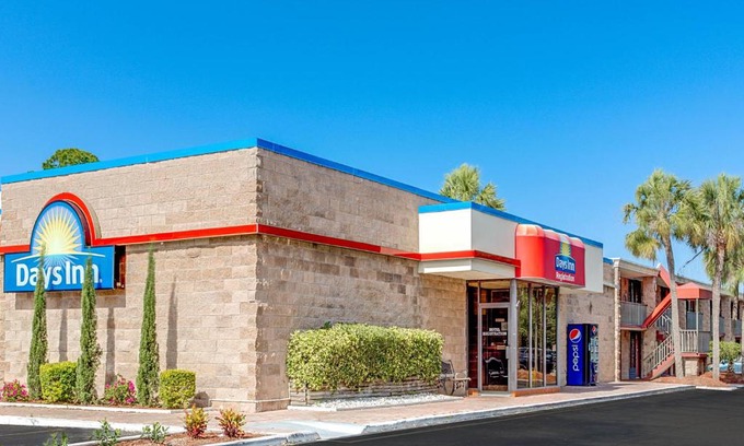 South Bradenton Hotel | Days Inn by Wyndham Bradenton - Near the Gulf