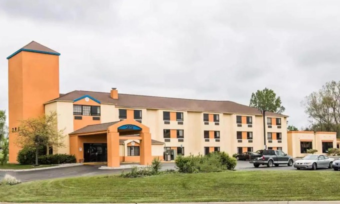 Flint Hotel | Days Inn by Wyndham Flint/Bishop International Airport