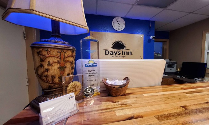 Monett Hotel | Days Inn by Wyndham Monett