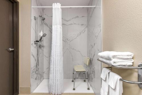 Williams Hotel | Days Inn by Wyndham Williams