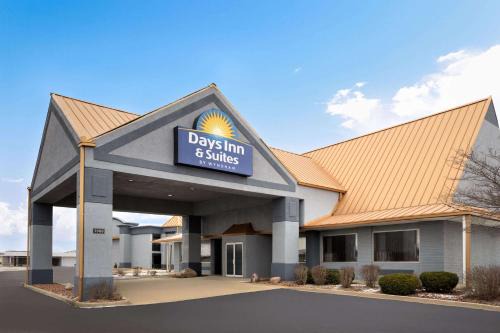 Kokomo Hotel | Days Inn & Suites by Wyndham Kokomo