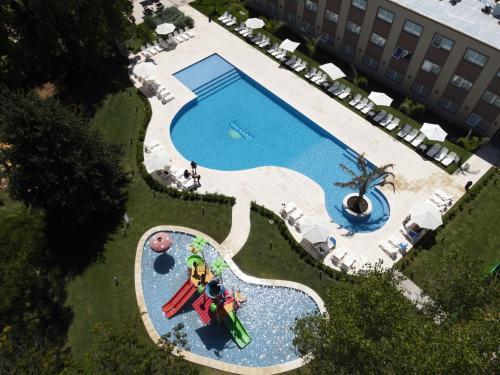 Zarate Hotel | Days Inn Zarate