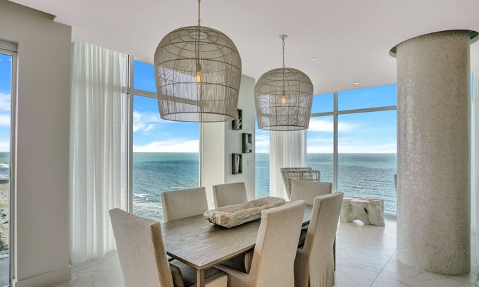 Brush - Stewarts Hotel | Daytona Grande Oceanfront Resort