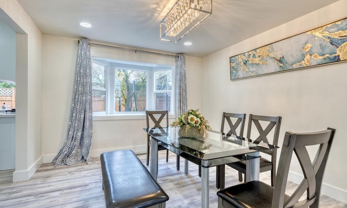 Kent House | DAZZLING VILLA: Piece of Paradise on Earth. FULLY REMODELED HOUSE!