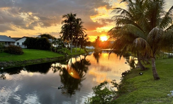 Deerfield Beach House | DB house near to the Beach