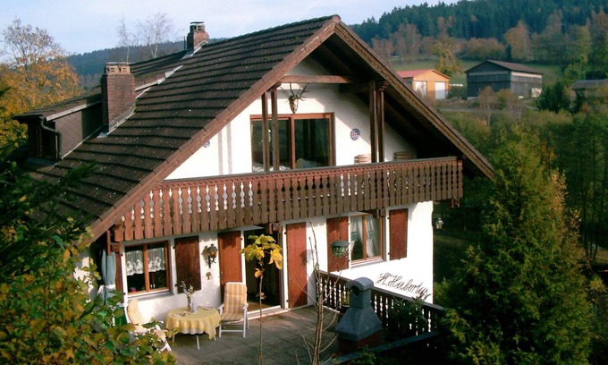 Bad Berneck im Fichtelgebirge Apartment | Holiday Apartment 'Sankt Hubertus' with Private Terrace, Balcony and Wi-Fi