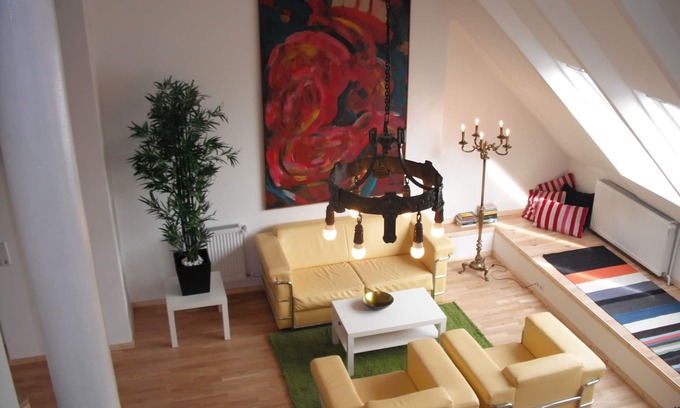 Friedrichshain-Kreuzberg Apartment | Loft above the rooftops of Berlin