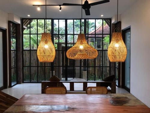 Pengosekan Cabin | De, dalam secret nature