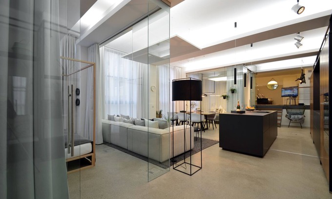 Ludwigsvorstadt-Isarvorstadt Apartment | Luxury Design-Apartment "Omaruru" in the center of Munich